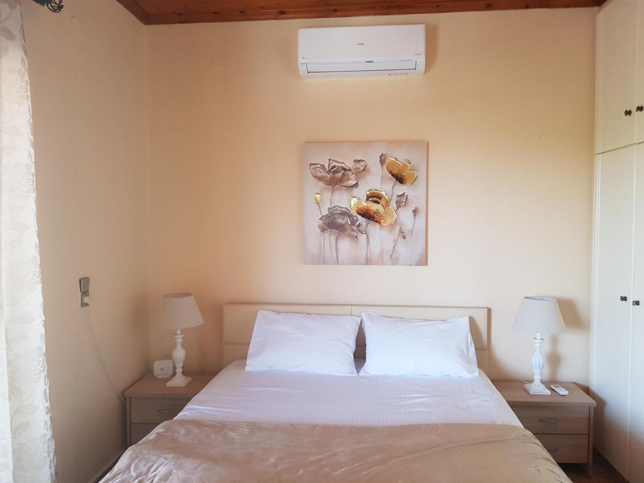 Hotel Mando มาราโธคามปอส ภายนอก รูปภาพ